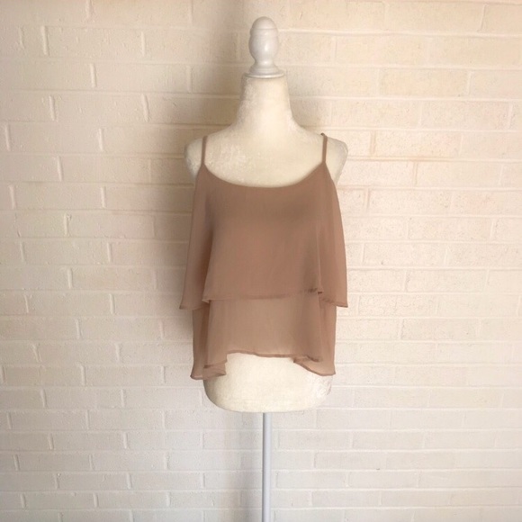 Forever 21 Tops - 🌸Forever 21 Sheer Flowy Crop Top🌸